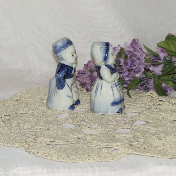 Vintage Salt & Pepper Shakers Dutch Boy/Girl Germany Vintage Cottagecore - Picture 5 of 8